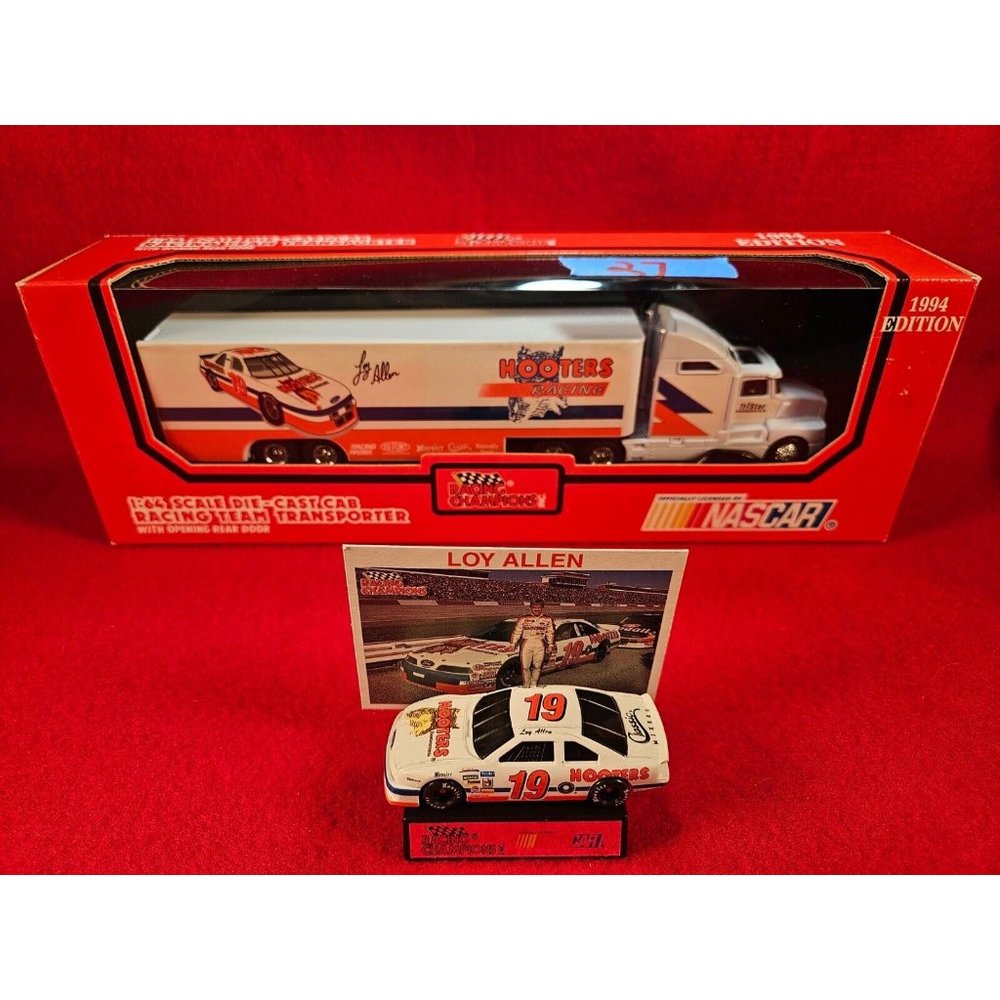 LOY ALLEN NASCAR TRANSPORTER BUNDLE w/MATCHING STOCKCAR & PLAYER CARD‎